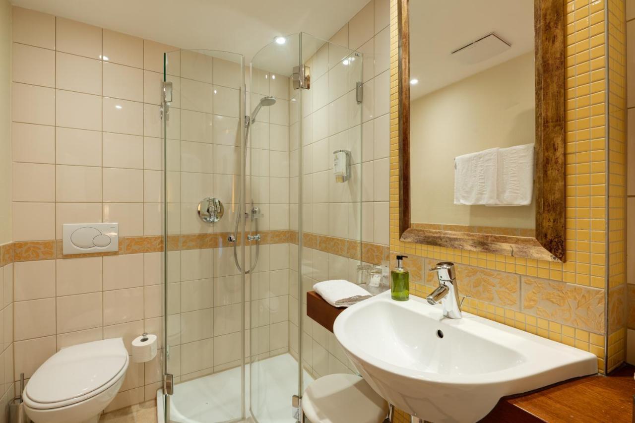 Romantik Hotel Waldschloesschen ชลีสวิก ภายนอก รูปภาพ