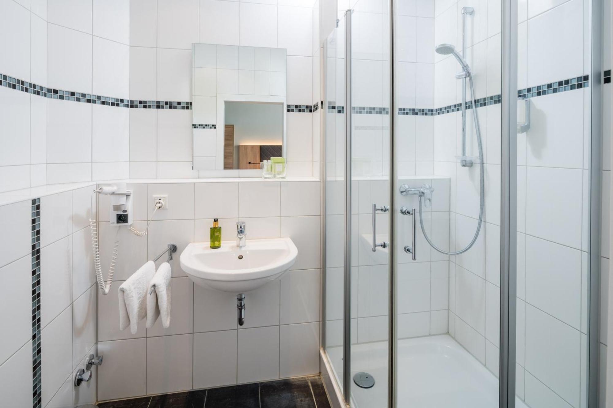 Romantik Hotel Waldschloesschen ชลีสวิก ภายนอก รูปภาพ