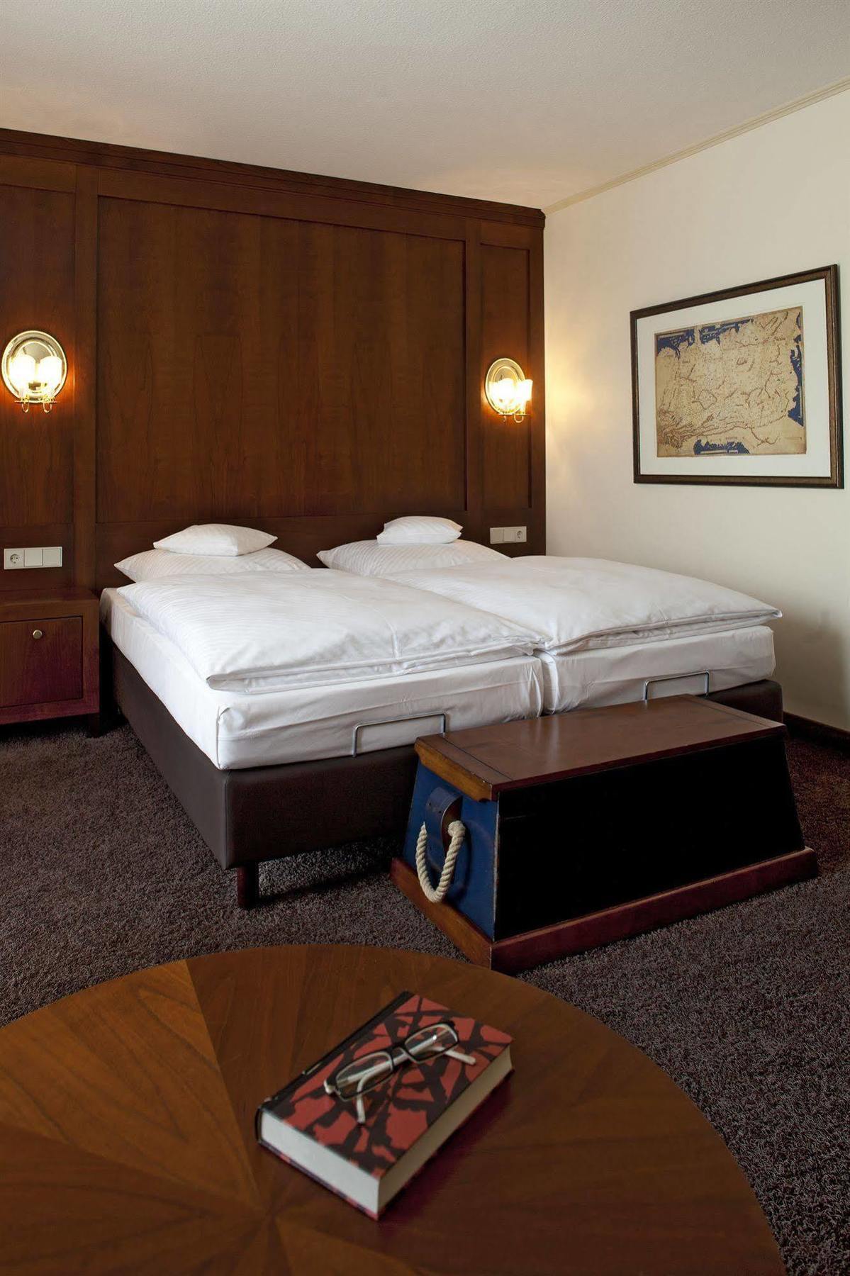 Romantik Hotel Waldschloesschen ชลีสวิก ภายนอก รูปภาพ